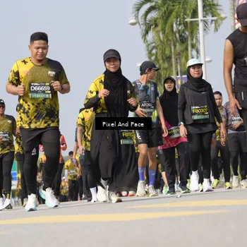 Runner Photo 6518111