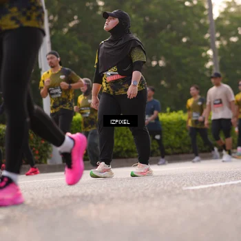 Runner Photo 6518121