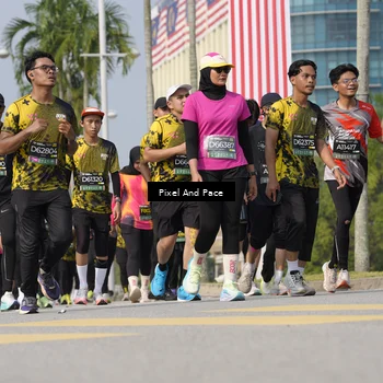 Runner Photo 6518142