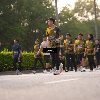 Runner Photo 6518152