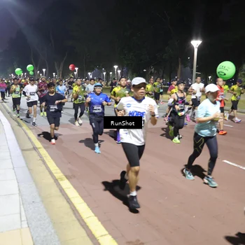 Runner Photo 6518235