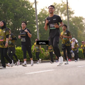 Runner Photo 6518246