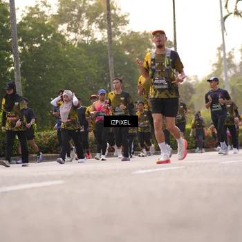 Runner Photo 6518255