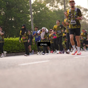 Runner Photo 6518272