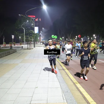 Runner Photo 6518313