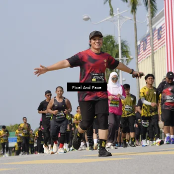 Runner Photo 6518344