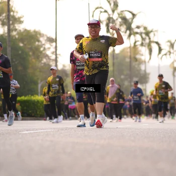 Runner Photo 6518345