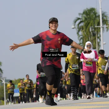 Runner Photo 6518371