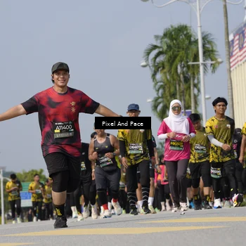 Runner Photo 6518375
