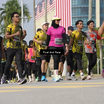Runner Photo 6518395