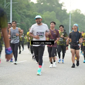Runner Photo 6518415