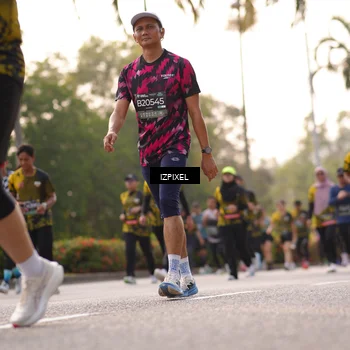 Runner Photo 6518416