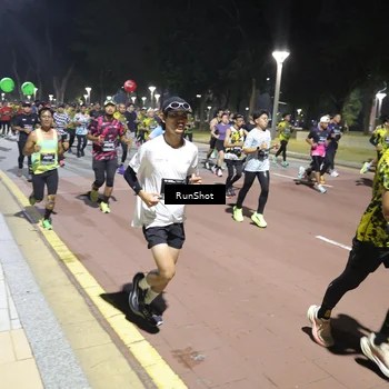 Runner Photo 6518426