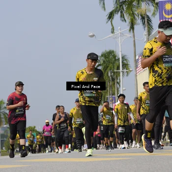 Runner Photo 6518435