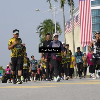 Runner Photo 6518457