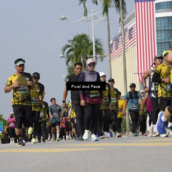 Runner Photo 6518496