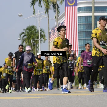 Runner Photo 6518523