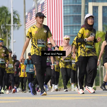 Runner Photo 6518549