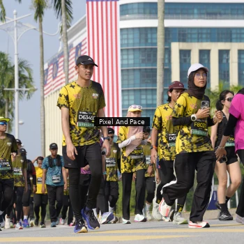 Runner Photo 6518597