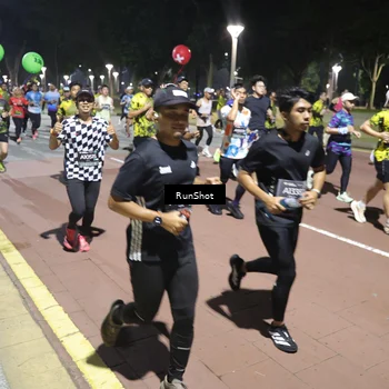 Runner Photo 6518656