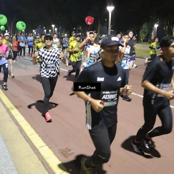 Runner Photo 6518666