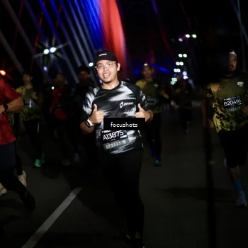 Runner Photo 6518773