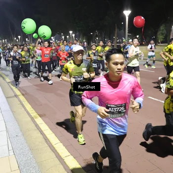 Runner Photo 6518785