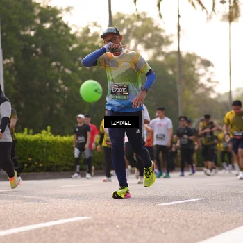 Runner Photo 6518821