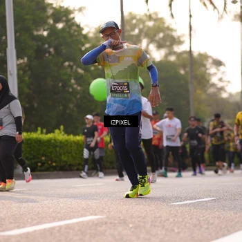 Runner Photo 6518861