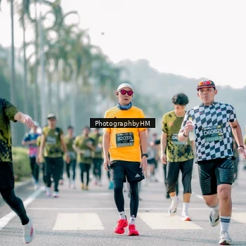 Runner Photo 6518887