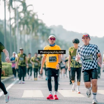 Runner Photo 6518898