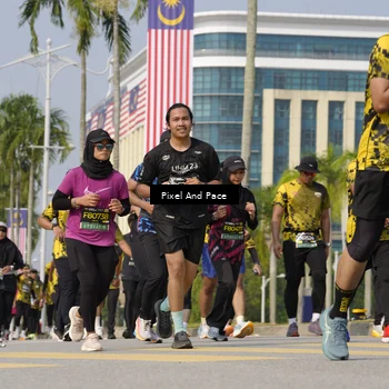 Runner Photo 6518910