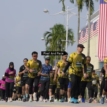 Runner Photo 6519015
