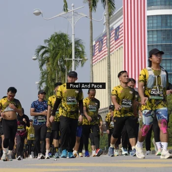 Runner Photo 6519018