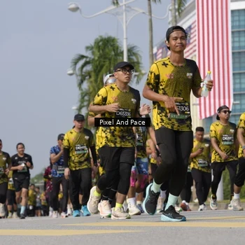 Runner Photo 6519050