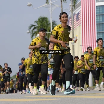 Runner Photo 6519086