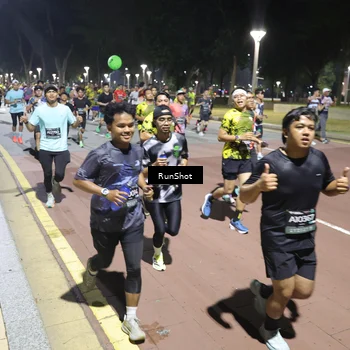 Runner Photo 6519119