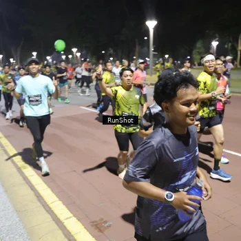 Runner Photo 6519168