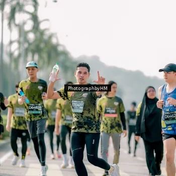 Runner Photo 6519211