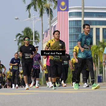 Runner Photo 6519318