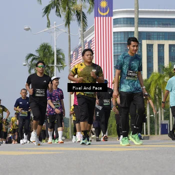 Runner Photo 6519341