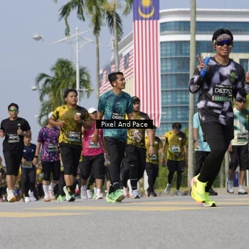 Runner Photo 6519405