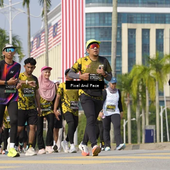 Runner Photo 6519591