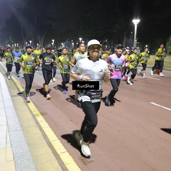 Runner Photo 6519647