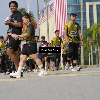 Runner Photo 6520101