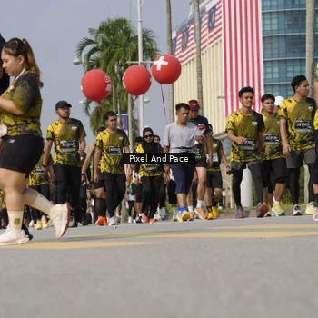 Runner Photo 6520102