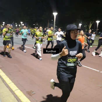 Runner Photo 6520106