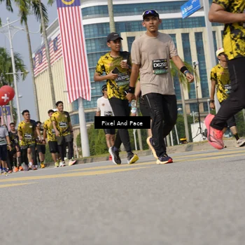 Runner Photo 6520138