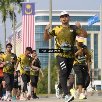 Runner Photo 6520204