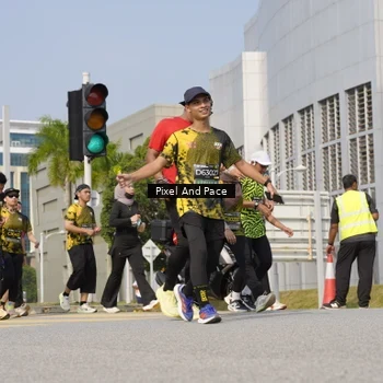 Runner Photo 6520240